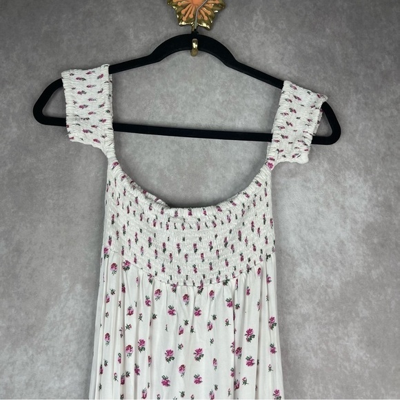LPA Darlin Smocked Romantic Floral White Maxi Dress Women's Size XS - Picture 3 of 8